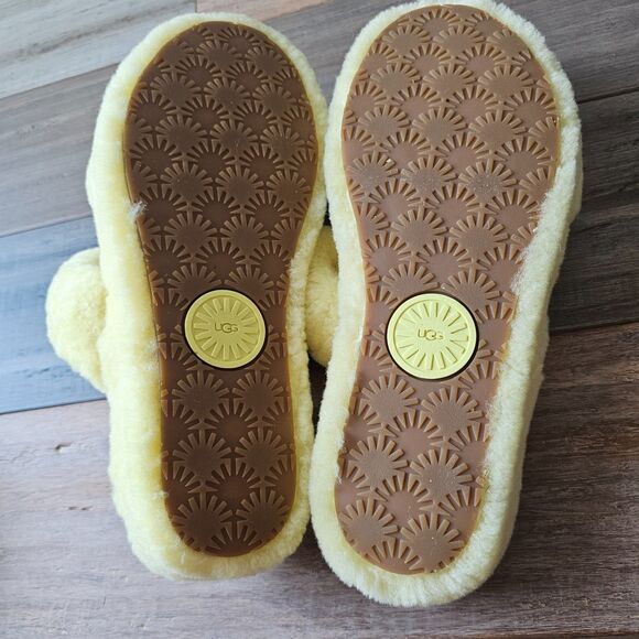UGG Oh Yeah Fluff Slide Slippers Yellow Sheepskin Double Strap US 9 - Picture 5 of 7